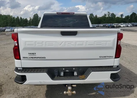 2021 Chevrolet Silverado K1500 Custom из США, поврежденный, VIN 1GCPYBEK2MZ100003